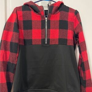 Women’s Buffalo Plaid Sweater Size Small